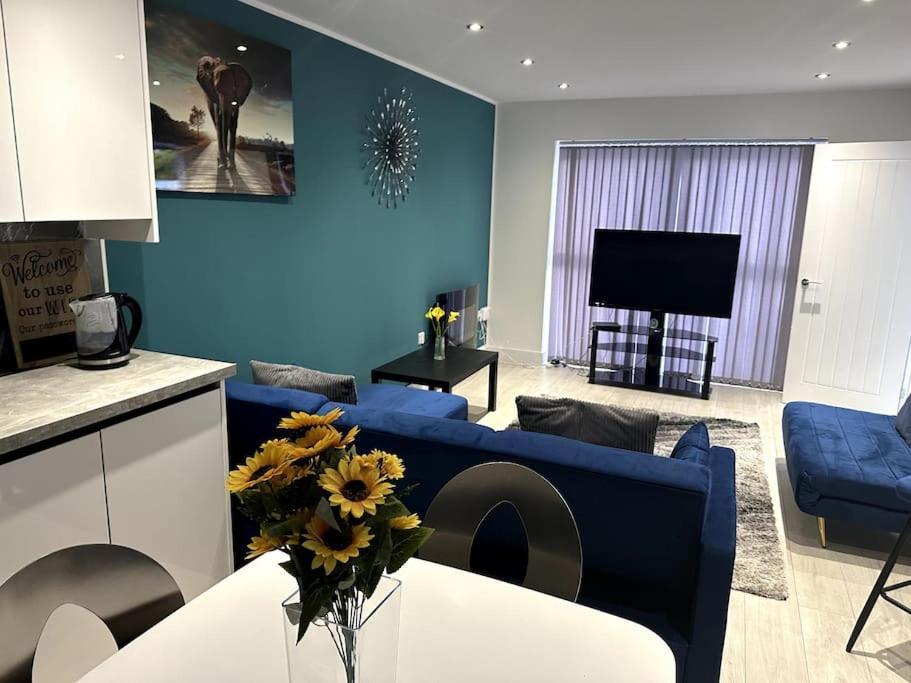 Kyoto House I 2 Bedrooms, Spacious, Warm & New With Netflix